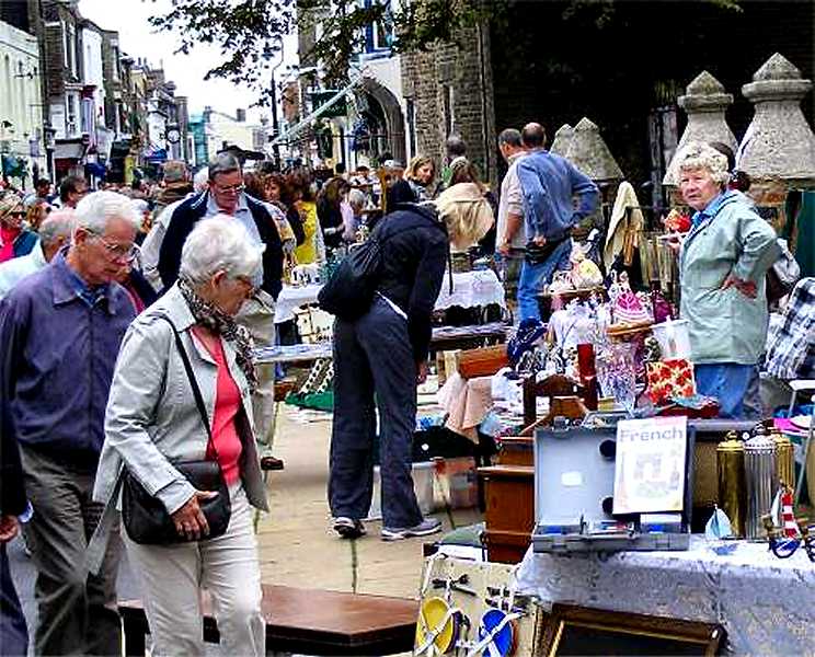 Deal Braderie 2009 (photo: Harold Wyld)