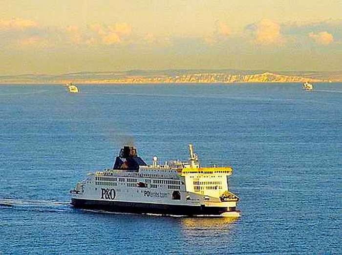 Ferry and French coast (photo: Rob Riddle)