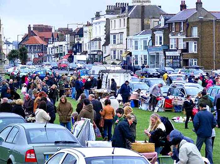 Walmer Brocante 2009 (photo: Harold Wyld)