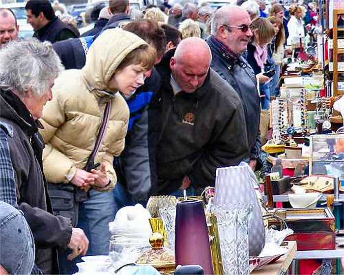 Walmer Brocante 2009 (photo: Harold Wyld)