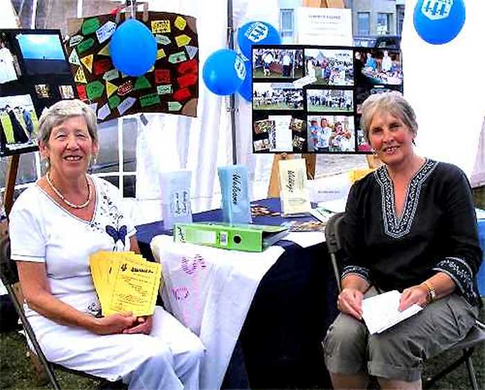 Walmer Picnic 2009 (photo: Harold Wyld)