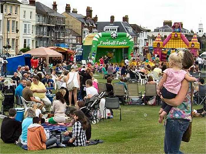Walmer Picnic 2010 (photo: Kirsty Holroyd)