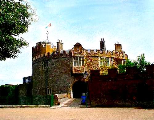 Walmer Castle gatehouse (photo: Harold Wyld)