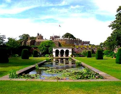 Walmer Castle: Queen Mother's Garden